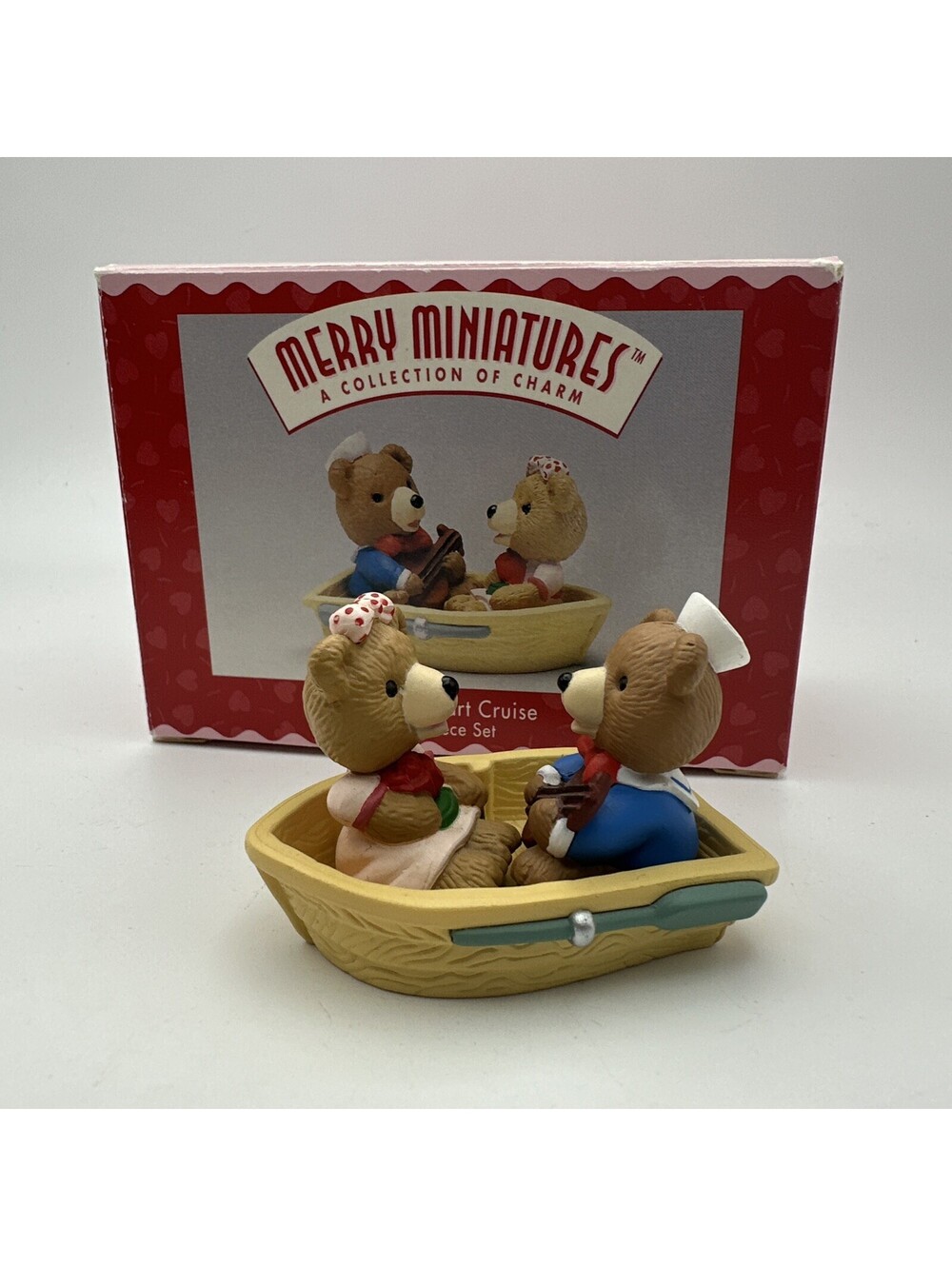 Hallmark Merry Miniatures 1996 Sweetheart Cruise Bear Couple Valentine Figurines